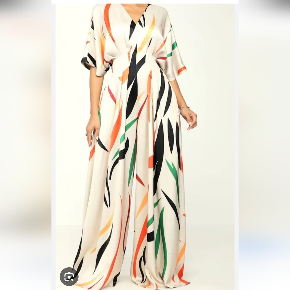 MULLA Size S Elegant Multicolor Maxi Jumsup. Used Excelent Condition.
